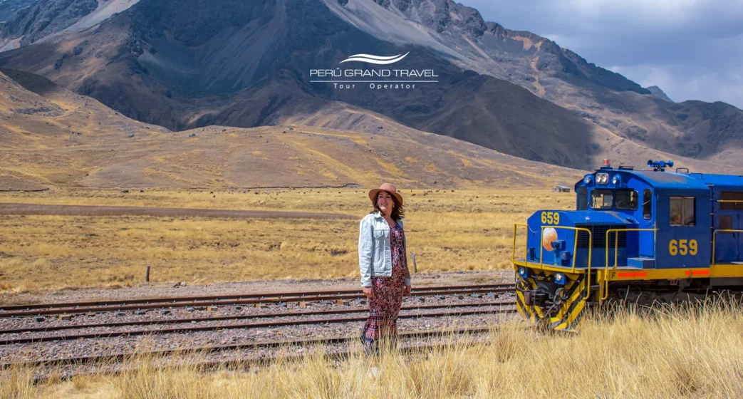 Las 3 mejores rutas de cómo llegar a Puno y disfrutar del Lago Titicaca 3 Tren de lujo cruzando los Andes rumbo a Puno con paisajes impresionantes.