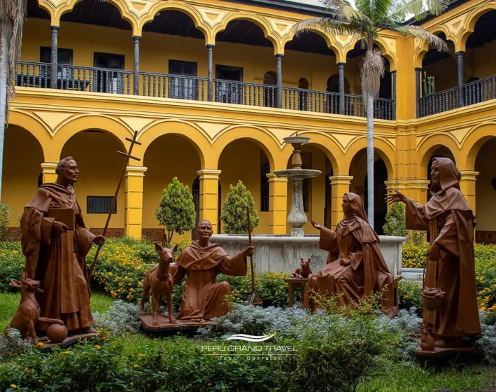 Viaje Espiritual por los Templos y Catedrales del Perú: Lima, Arequipa y Cusco 4 Vista interior del Convento de Santo Domingo.