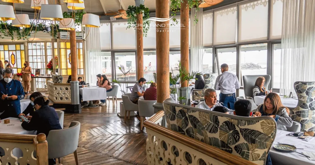 Las 7 Mejores Playas de Lima en Perú: El Encuentro de la Metrópoli con el Pacífico 4 Restaurante-Rosa-Náutica