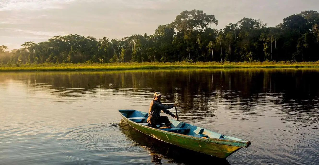Lo Mejor de la Selva Peruana: Paquetes Turísticos al Amazonas 33 atardecer-en-el-lago-sandoval-puerto-maldonado