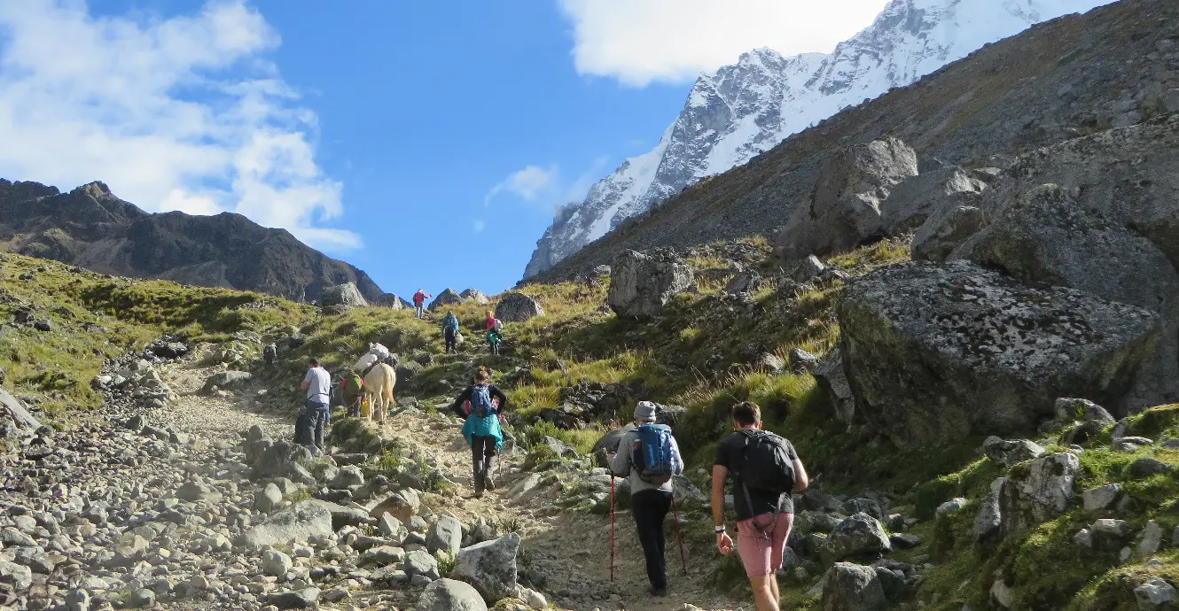Descubre las 3 mejores caminatas en Cusco: Aventuras de senderismo en las montañas 4 camino-a-salkantay-4-dias
