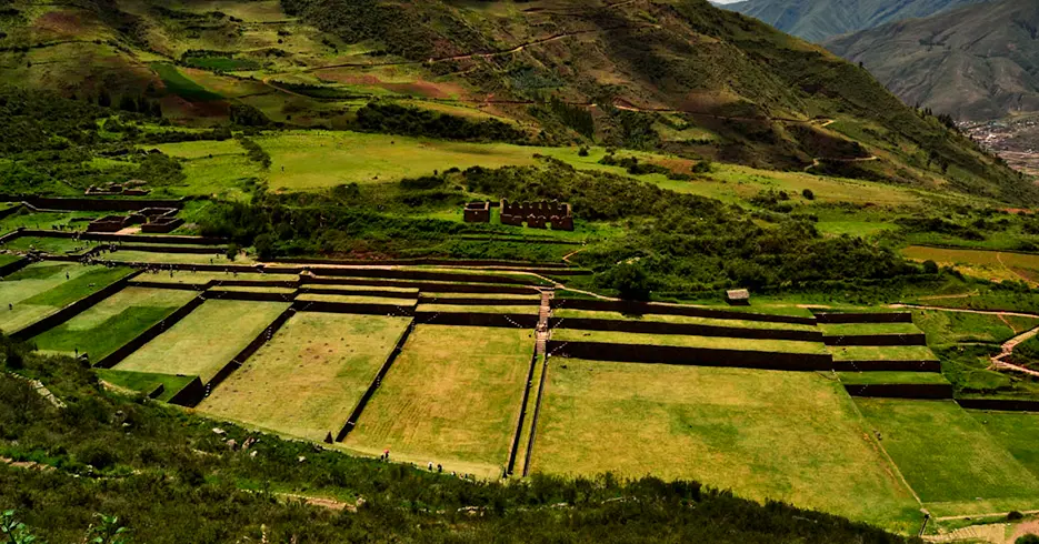 Guía rápida del boleto turístico Cusco: BTP y BTG 2025 3 centro arqueologico de ingieneria hidraulica de tipon en cusco peru valle sur
