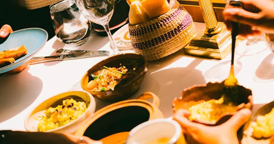 desayuno - almuerzo y cena en el tren andean explorer