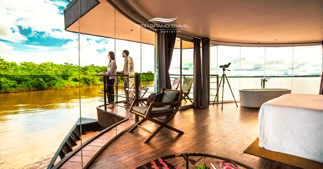 10 mejores lugares para viajar en San Valentín: Por qué Perú debería ser su elección número #1 4 crucero en el amazonas, crucero para parejas, lugares para viajar en san valentin, pareja de viaje, novios, enamorados, casado en viaje romantico