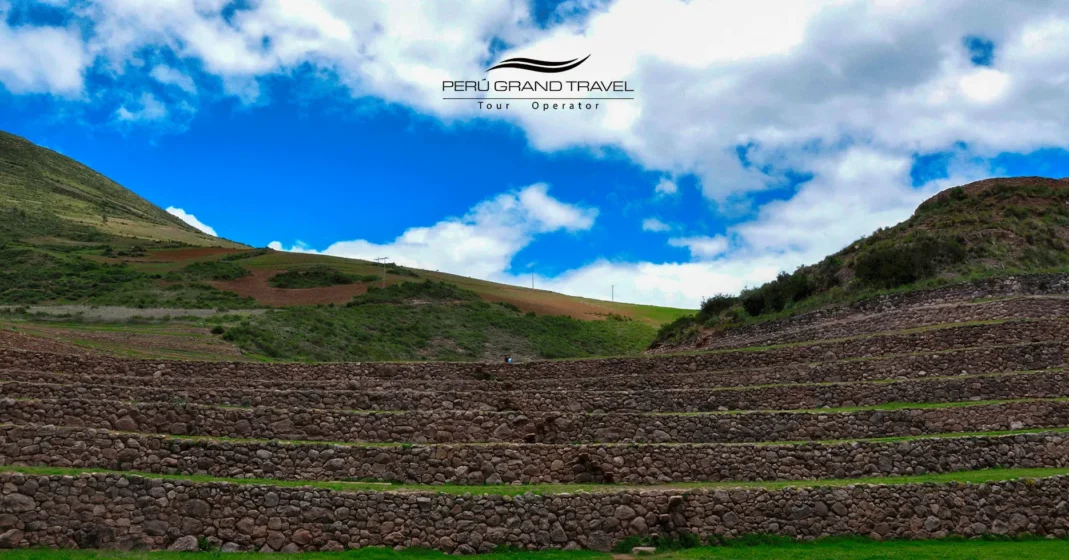 7 Secretos fascinantes de las terrazas de moray: La obra maestra agrícola de los incas 2 escaleras-en-las-terrazas-de-moray