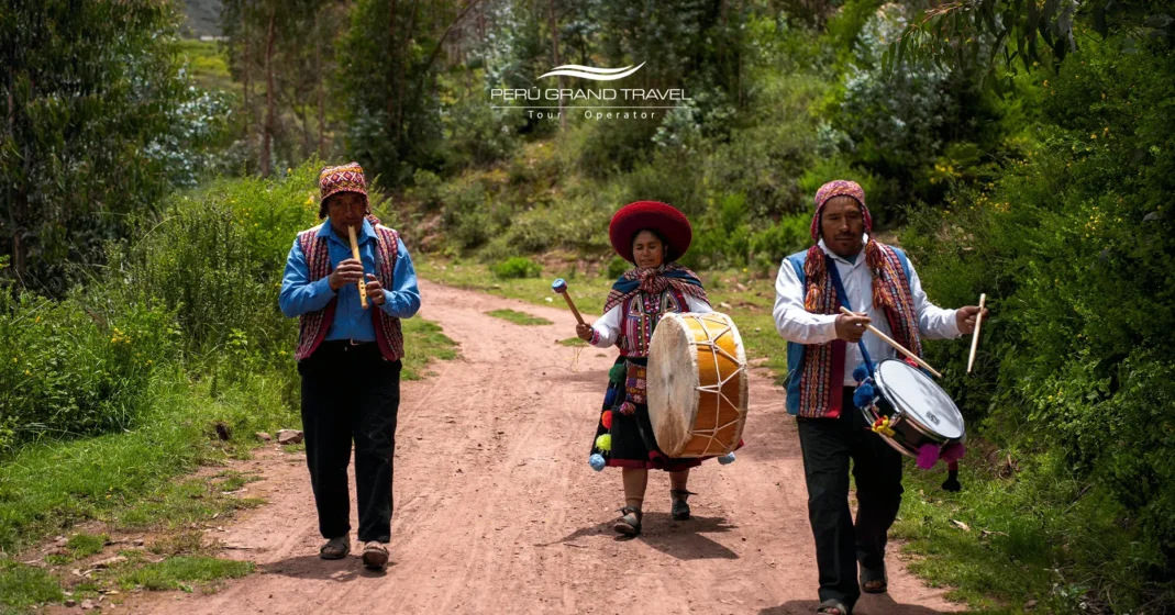 10 Experiencias de Turismo Rural en Perú: La Guía Definitiva para una Jornada Inolvidable y Auténtica 2 habitantes de valle sagrado