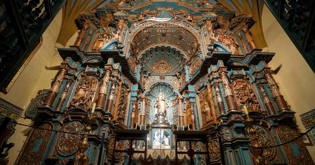interior-de-iglesias-del-peru_-iglesias-que-debes-visitar-en-peru_-arte-barroco-andino-en-iglesias_-