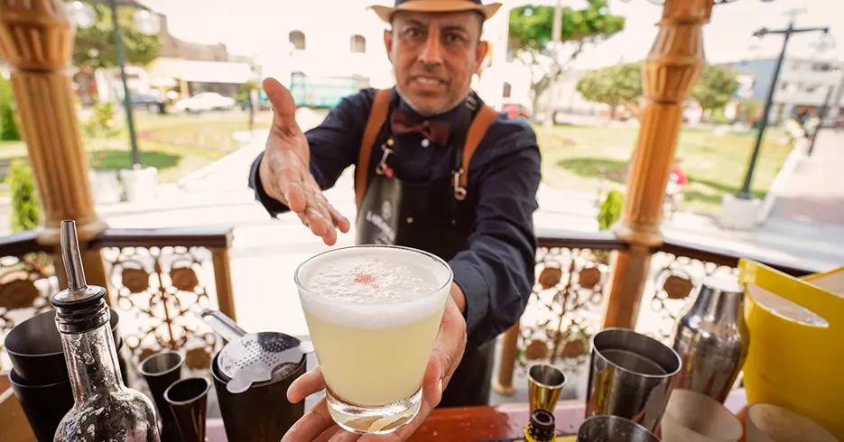 10 bebidas peruanas que harán tu viaje inolvidable 7 las mejores bebidas peruanas, pisco sour