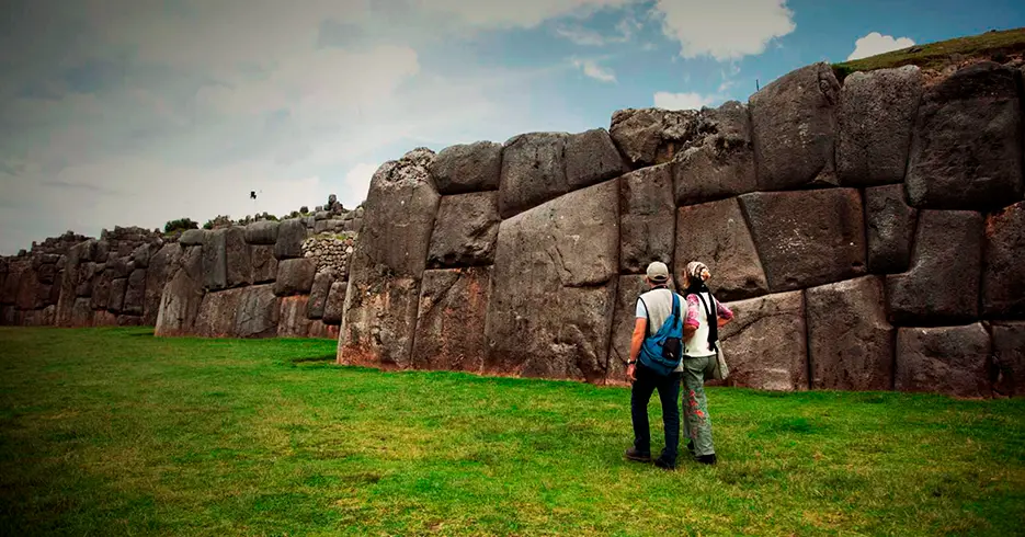 Lugares para visitar en Cusco: Top destinos imperdibles 3 lugares para visitar en cusco - sacsayhuaman city tour