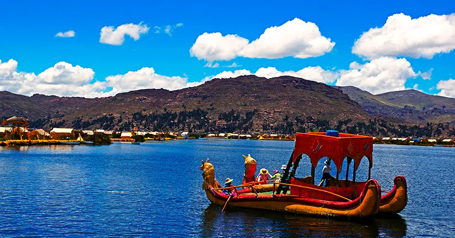 mal de altura en peru - ciudad de puno, uros y lago titicaca