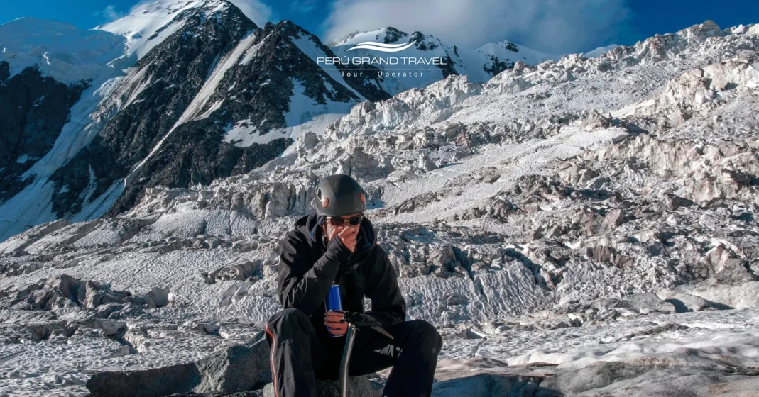 Los 6 Mejores Treks a Machu Picchu: ¿Qué ruta se adapta a tu espíritu? 7 mal de altura,preparacionpara trekking, turista afectado por la altura, viajeros