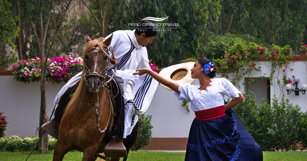 20 Cosas Extraordinarias que hacer en Trujillo: La guía definitiva de la Capital de la Cultura del Perú 4 marinera con caballo de paso peruano, danza peruana, danza del norte peruano, que hacer en peru trujillo, que cosas hacer en trujillo