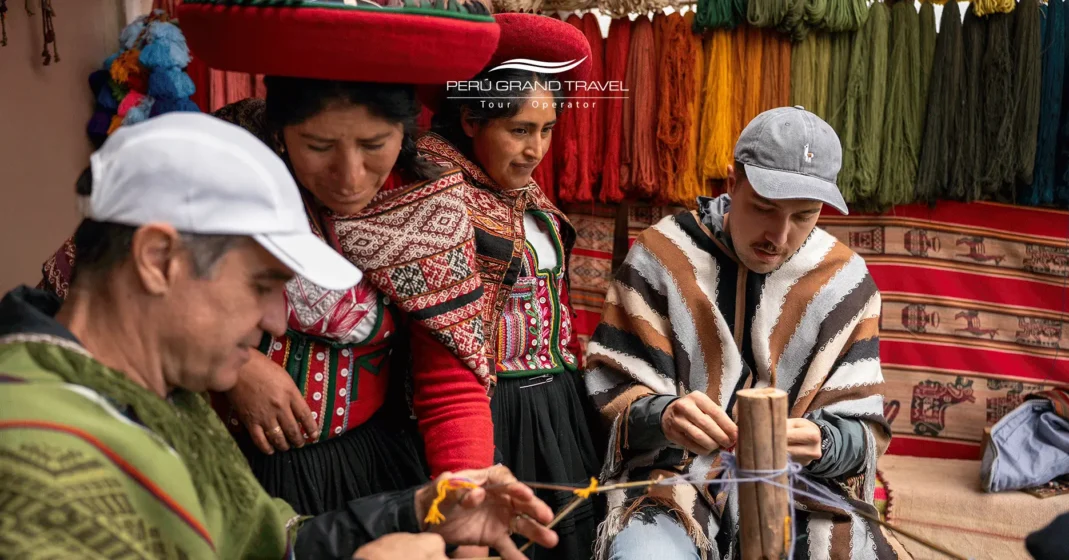 Maras y Moray 2026: Los 7 Secretos del Salitre Blanco y los Círculos Verdes de los Incas 4 mercado-de-artesanos-en-el-valle-sagrado