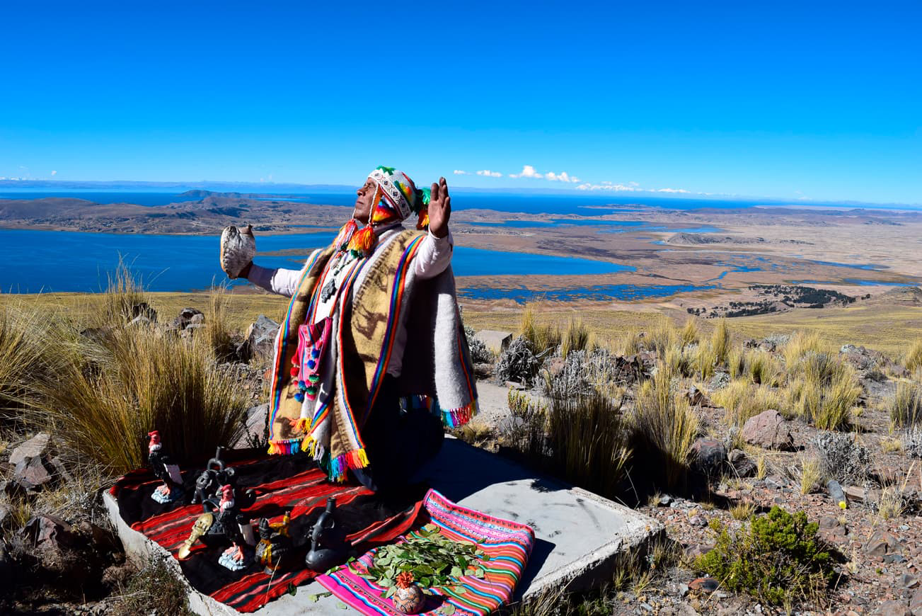Mes de la Pachamama en Perú: Tradiciones y Rituales en Agosto 2 ofrenda-a-la-pachamama