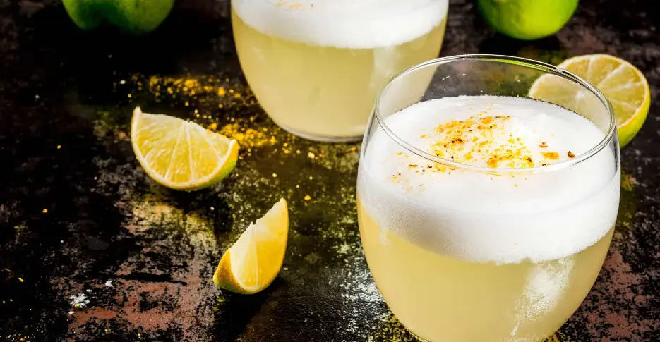 pisco sour hecho en peru