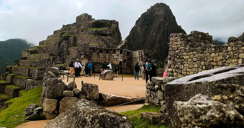 Los Mejores Circuitos Machu Picchu: Descúbrelo aquí 6 plaza sagrada en los circuitos machu picchu
