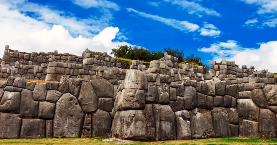 Qué ver en Cusco en 3 días para aprovechar al máximo 3 que ver en cusco en 3 dias - Sacsayhuaman en el city tour