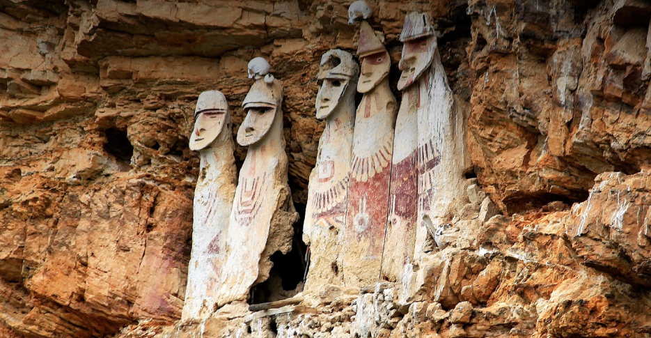 sarcofagos-de-karajia-chachapoyas-amazonas