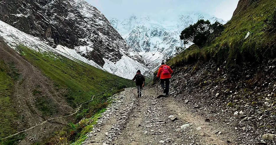 Descubre los 3 hoteles en Cusco rodeados de naturaleza 7 senderismo en cusco peru