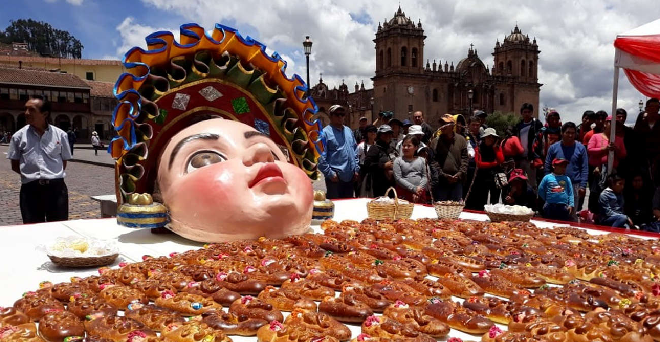 Qué Hacer en el Día de los Santos y de los Difuntos en Perú 5 tanta-wawa-por-el-dia-de-los-vivos-en-peru