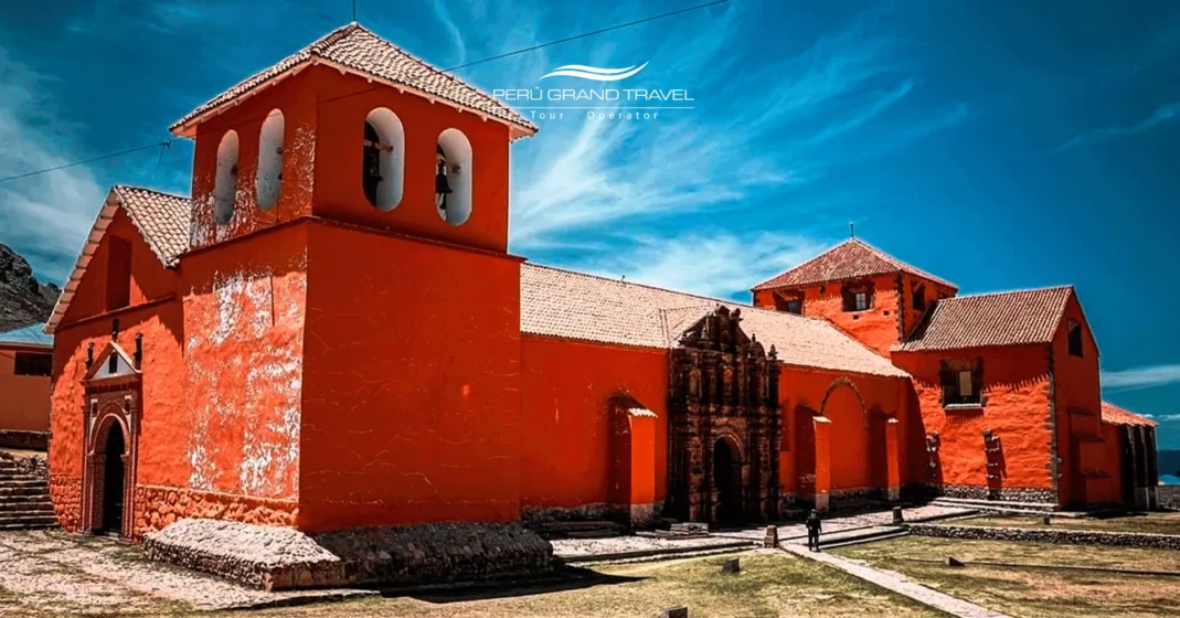 7 Razones Encantadoras para Visitar Juli Puno: La Roma de América 4 templo San Juan de Letrán en Juli Puno