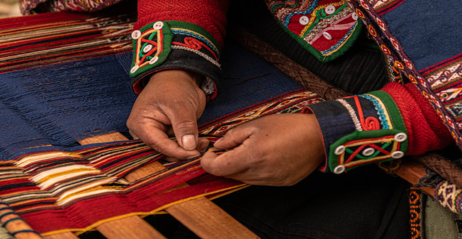 Descubre el Arte y la Artesanía Local en Cusco: Tradición y cultura viva 2 textilería-en-cusco