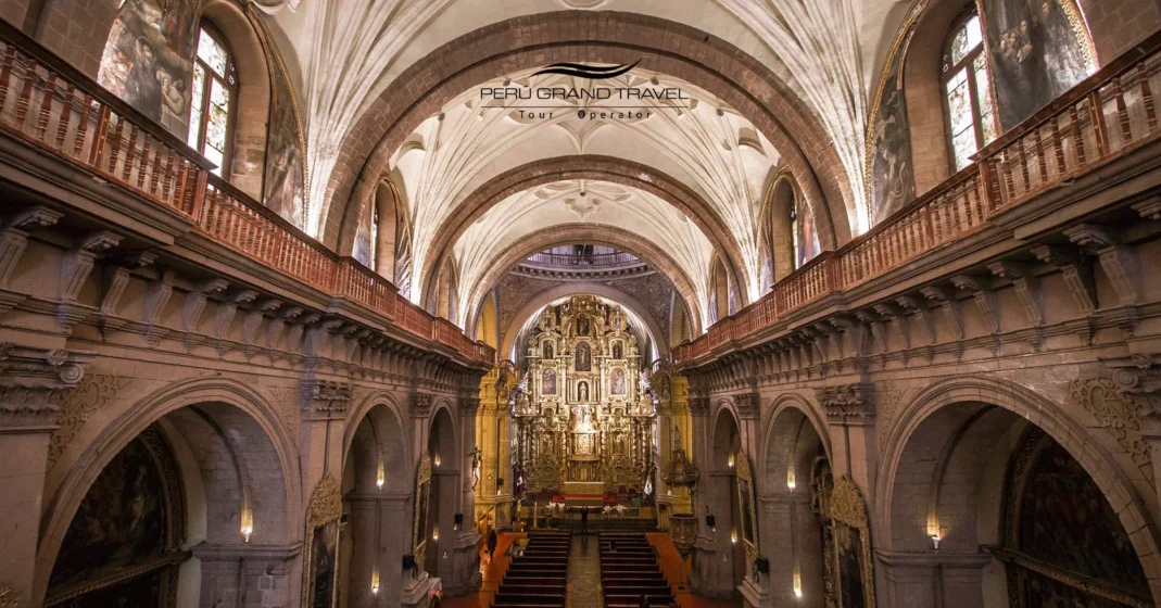 7 Secretos del Tour del Barroco Andino: Un Viaje Exquisito a través del Oro y el Alma 2 tour barroco Andino, templo de la compania de jesus de cusco