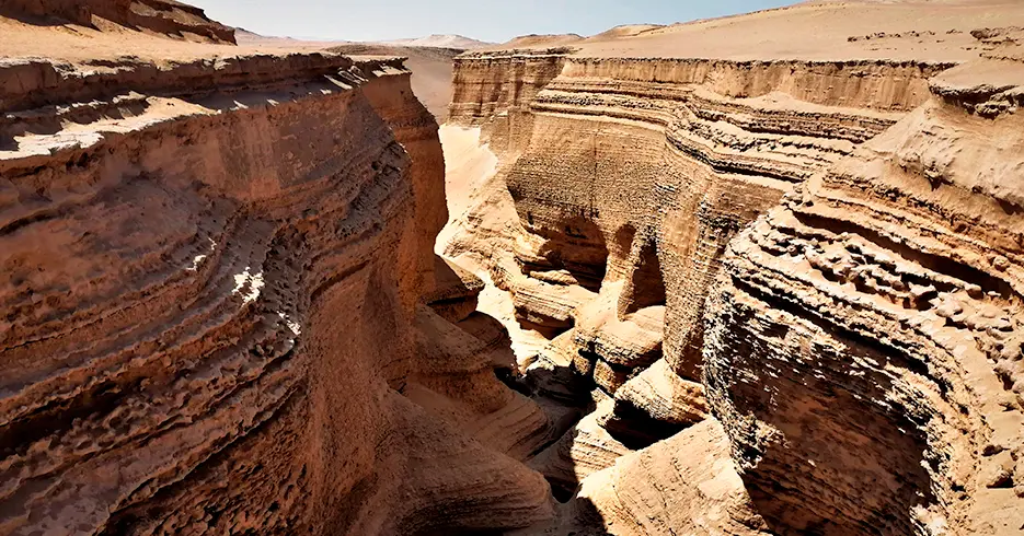 Viaje a Ica: lugares top que valen la pena conocer 3 cañon de los perdidos en ica, caminos entre montañas