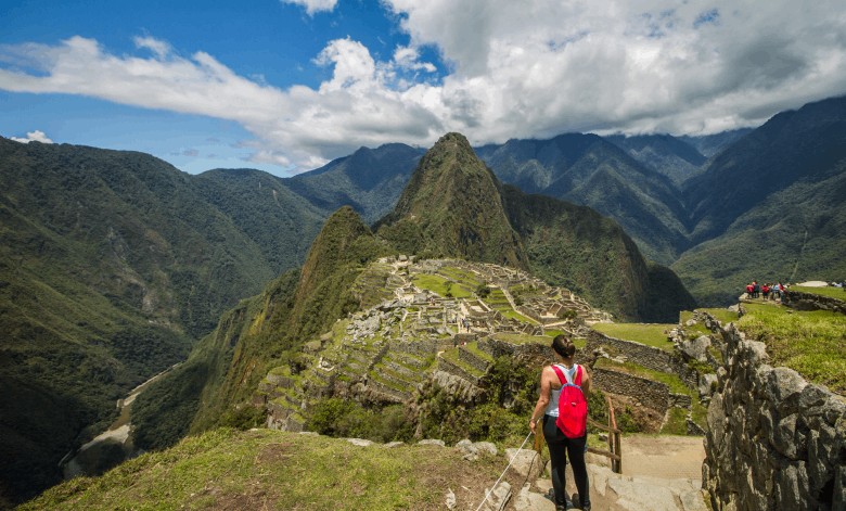 boletos-a-machu-picchu Foto de una persona sola en Machu Picchu