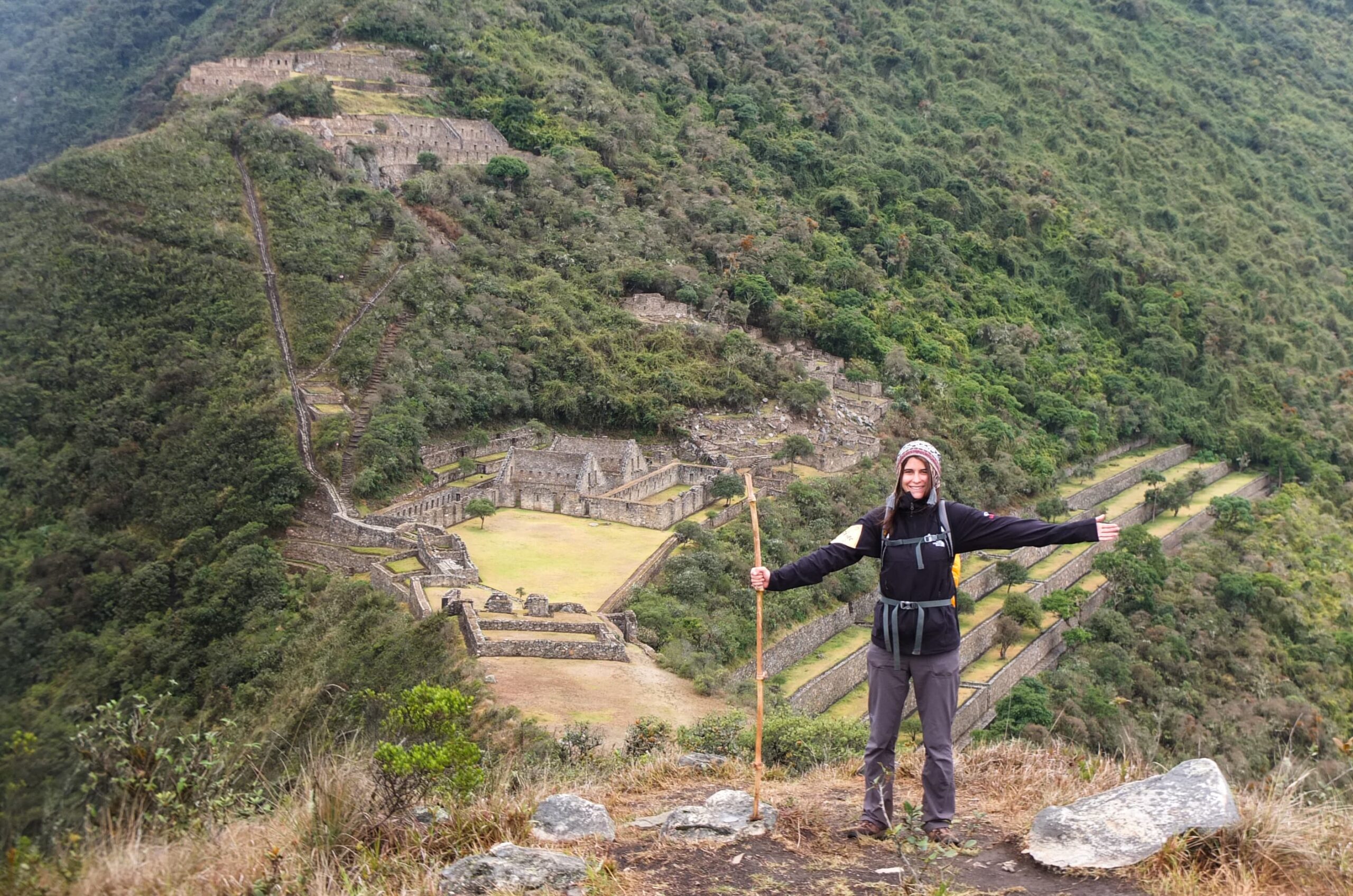 Choquequirao con una persona feliz