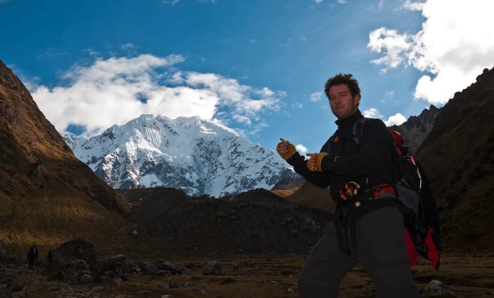 Una persona en el nevado Salkantay Cusco